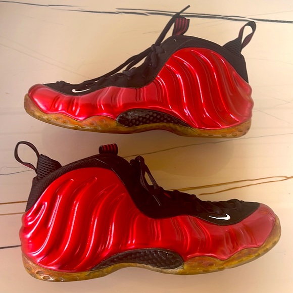 Nike Air Foamposite Pro Sneakers Size: 13 Varsity Red White Black
